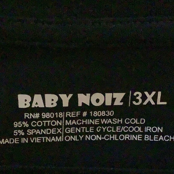 Ladies 3XL fits like 1XL Baby Noiz Short Sleeve Black T-Shirt.  Stepping into 55 - Picture 4 of 4